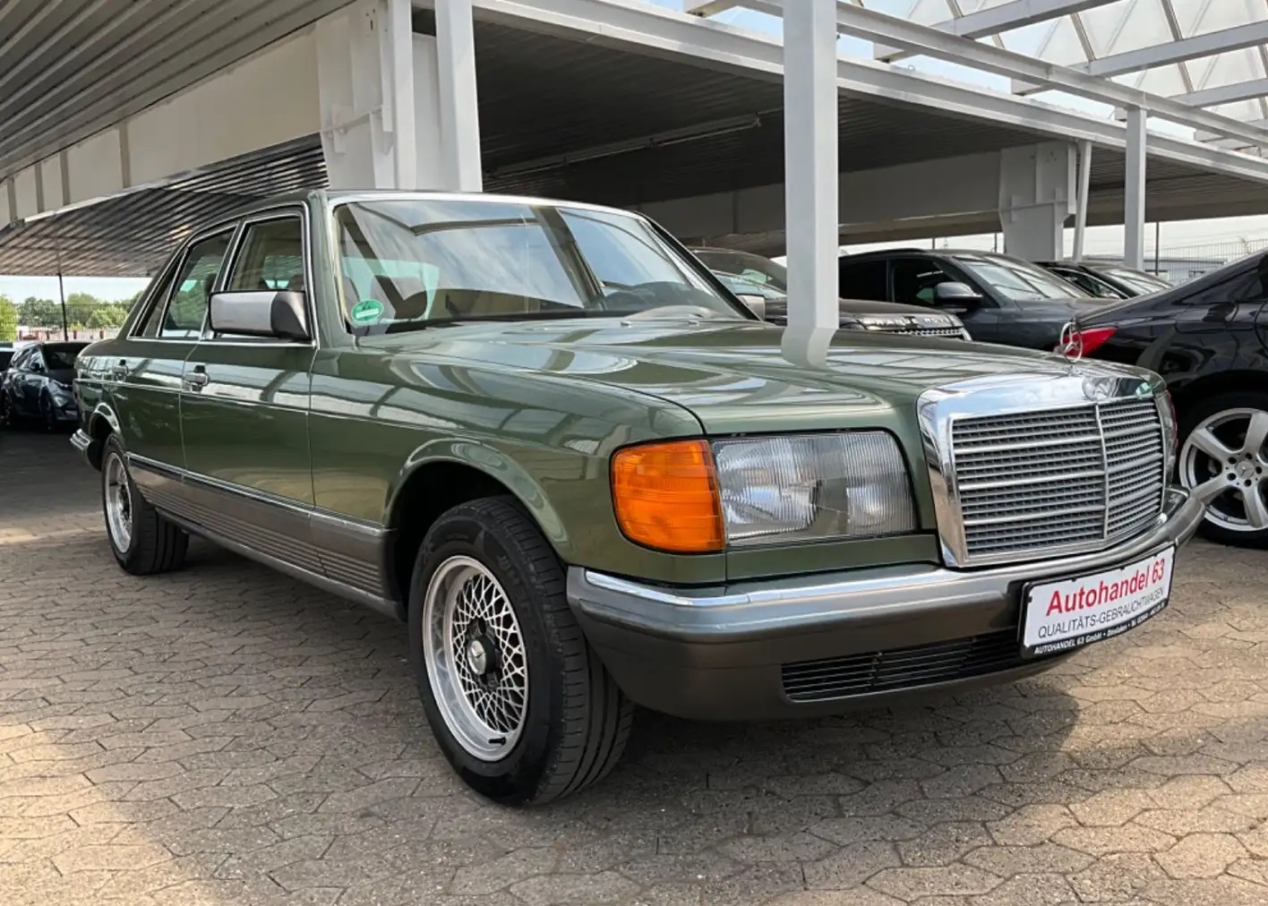 Image of Mercedes W126